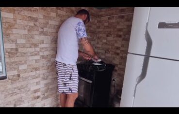 Depois Do Café, Mari Leva Rola No Cuzinho Bem Gostoso