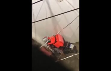 Morena Brasileira Manda Bem no Boquete do Entregador