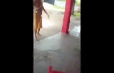 Safada do interior aproveita banho quente e fica pronta pra putaria