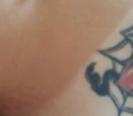 Babi Barelli loira sensual chupando e transando com rabo de coelhinha