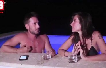 Cleo Pires sensualizando de biquíni na praia e falando sacanagens