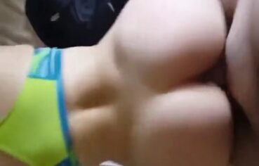 Juliana de Guarujá exibe rapidinha quente antes da academia