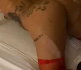 Karlla Fariaz rebola gostoso de quatro no pau do amigo