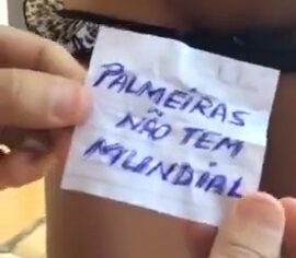 Ninfeta ardente tira sarro do Palmeiras na cama com foda amadora