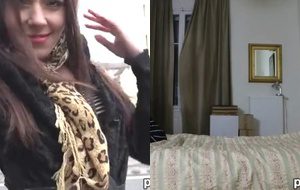 Pagou e levou a gostosa pra casa para foder gostoso na cama