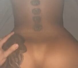 Tainá Ludovica fodendo de quatro e gemendo alto no vídeo amador