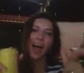 Duas safadas de Quixadá se exibindo e rebolando no vídeo amador