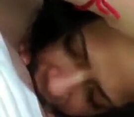 Irmãs safadas se pegando forte na cama com gemidos altos