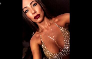 Jair Renan Bolsonaro fudendo a digital influencer Luana Dellevedove no motel