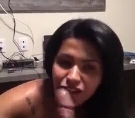Morena safada chupando gostoso e deixando filmar com cara de vadia