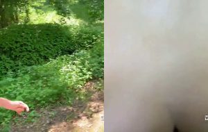 Dona de casa fogosa dando o rabo pro amante no meio do mato e gemendo alto