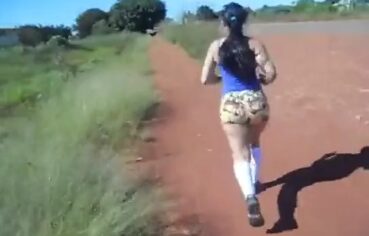 Esposa pelada sendo filmada pelo marido voyeur durante cooper