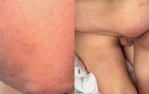 Esposa safada do casal culto dando a buceta de quatro enquanto corno registra tudo