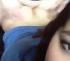 Prima gostosa metendo forte no vídeo caseiro até gozar gostoso