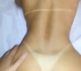 Raissa fogosa cavalgando cliente gostoso no motel gemendo alto