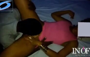Casais de Salvador trocando de parceiros na cabine de swing com tarado filmando